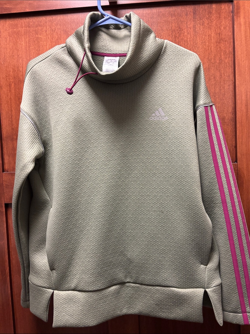 ADIDAS Woman’s Small Performance Intuitive warmth high neck sweatshirt